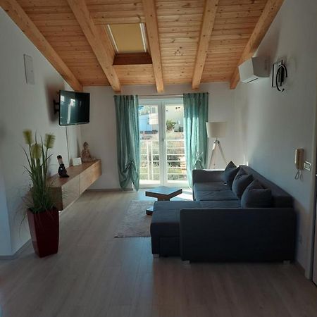 Apartment Julia Funtana Exterior photo